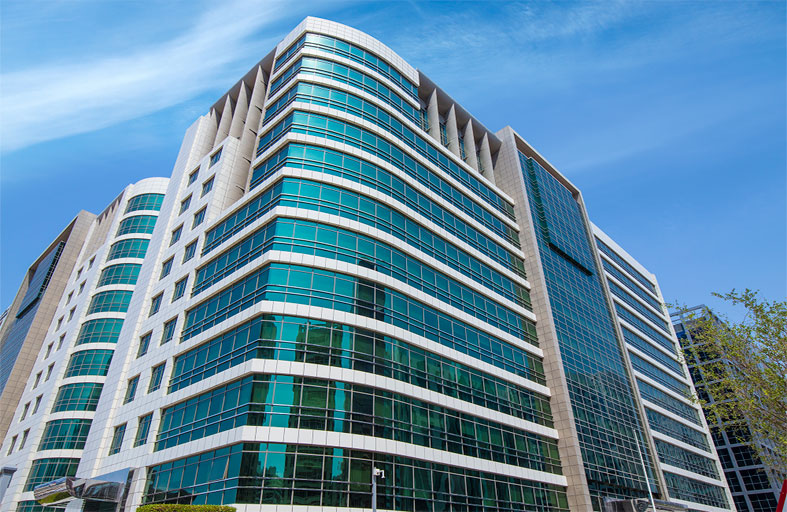 كلية الإمارات للتكنولوجيا تقدم منحتي رواد المستقبل و التسامح