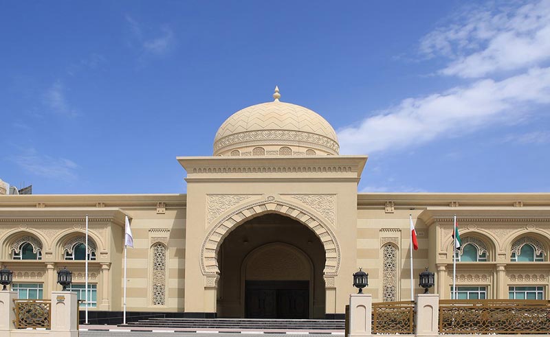 48 طالبا وطالبة أتموا حفظ كتاب الله في مراكز مكتوم لتحفيظ القرآن الكريم 