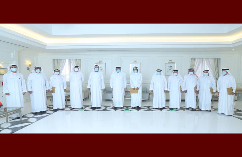 محاكم دبي تكرم عدداً من المتقاعدين لتميزهم طوال سنوات خدمتهم في الدائرة