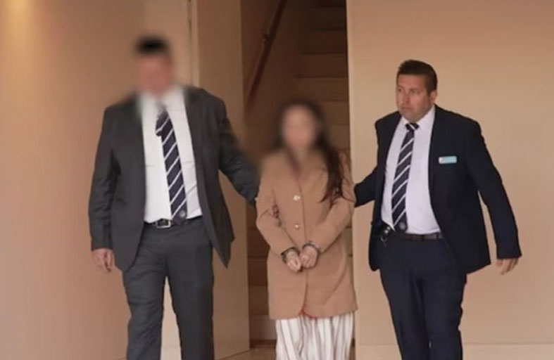 اعتقال عرافة بتهمة الاستيلاء على 70 مليون دولار 