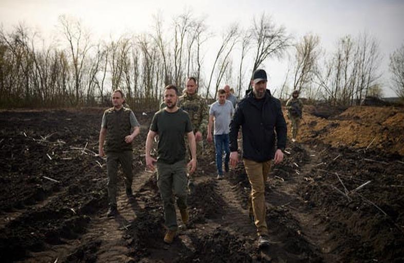 تفاصيل مؤامرة كشفتها كييف لاغتيال زيلينسكي