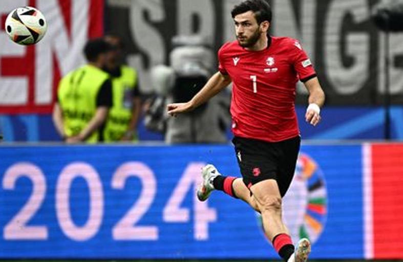  كفارتسخيليا يحلم بقميص رونالدو.. وسانيول ينفي التدخلات السياسية 