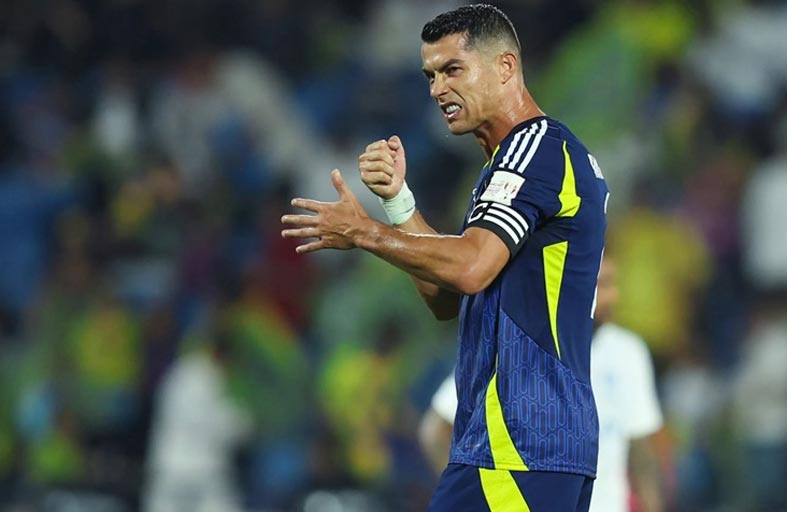 رونالدو يثير الجدل مجدداً في «ديربي» النصر والهلال.. العقدة مستمرة