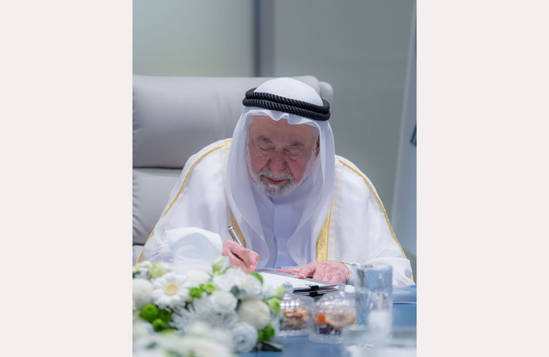 سلطان القاسمي يصدر مرسوماً أميرياً بشأن إنشاء جامعة الفنون في الشارقة