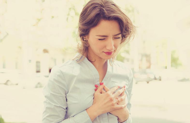أعراض النوبة القلبية لدى النساء التي قد تؤدي للوفاة إذا تم تجاهلها