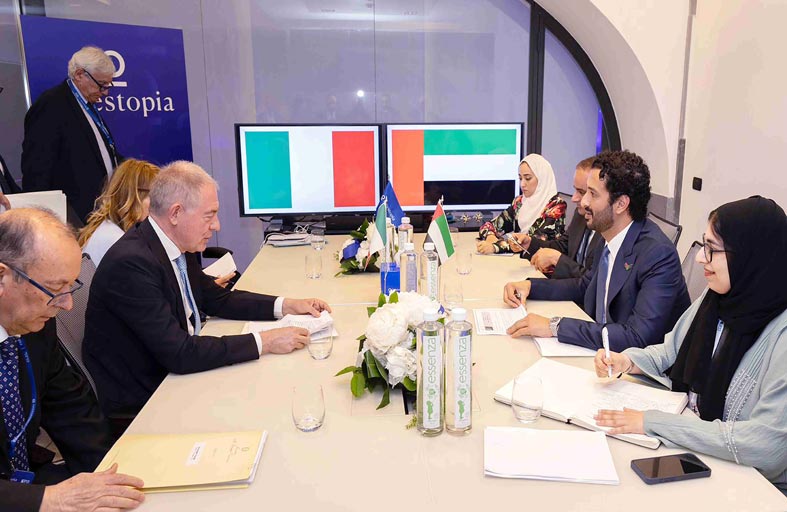 ابن طوق يبحث آفاق التعاون الاقتصادي مع مجموعة من الوزراء والمسؤولين الأوروبيين