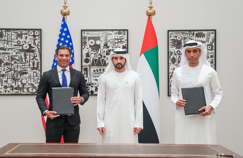 حمدان بن محمد يبحث مع عمدة ميامي الأمريكية سبل تعزيز التعاون والشراكة