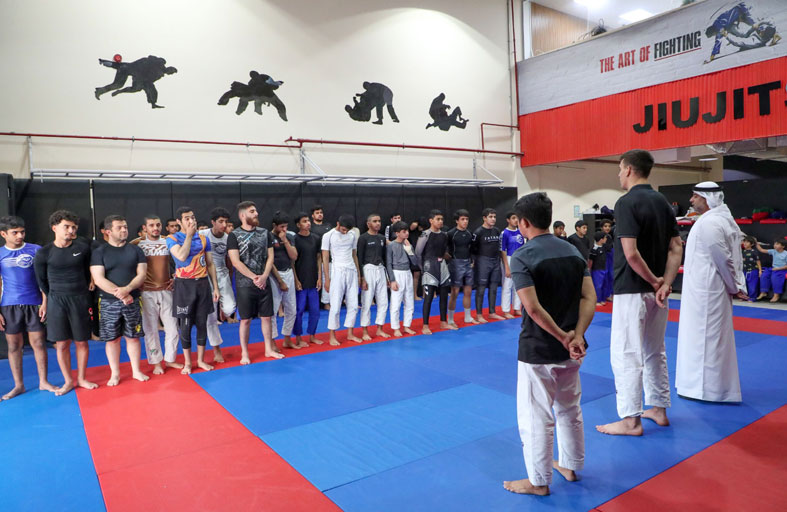 الشارقة لرياضات الدفاع: تزويد اللاعبين بأفضل الخبرات العالمية لتعزيز الاستدامة الرياضية