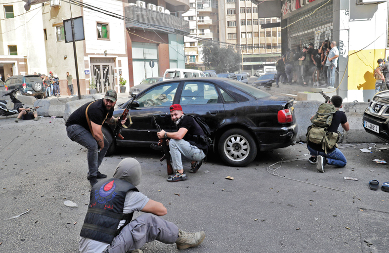 اشتباكات وتفجيرات تحصد قتلى وجرحى ببيروت