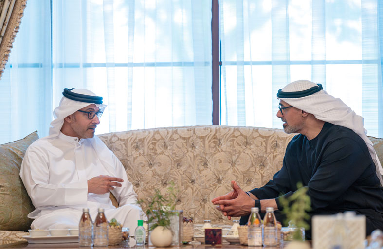 هزاع بن زايد يستقبل خالد بن محمد بن زايد في العين  ويستعرضان شؤون الوطن والمواطن 