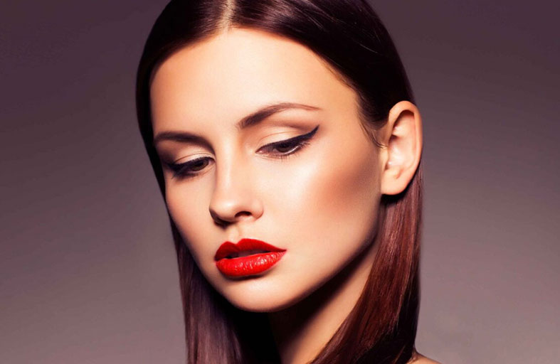 سيروم الحواجب..عصا سحرية لحواجب كثيفة وممتلئة