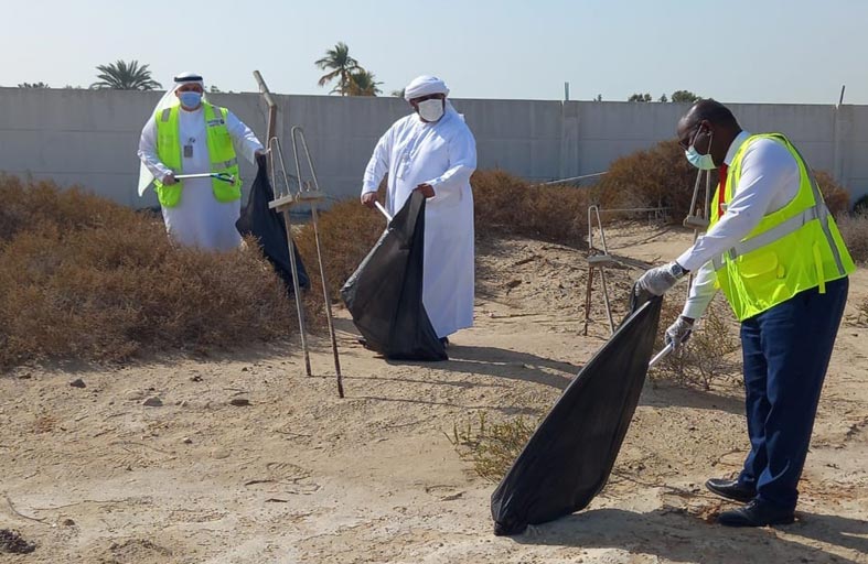 بلدية مدينة أبوظبي تنفذ حملة لتنظيف البر والسواحل في أبوظبي