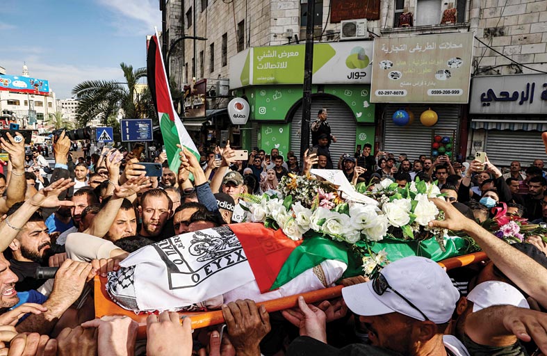 الجيش الإسرائيلي يقتل الصحفية شيرين أبوعاقلة