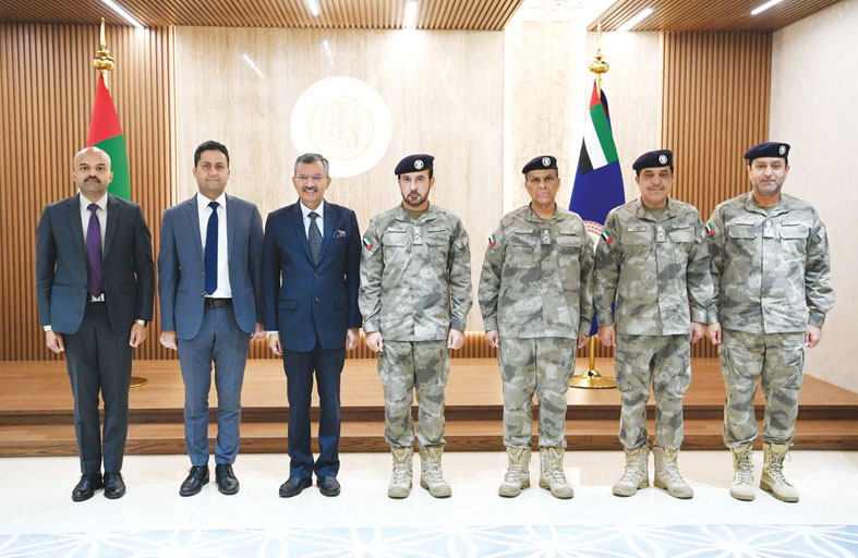 قائد عام شرطة أبوظبي يستقبل سفير جمهورية الهند