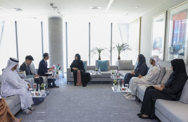 لطيفة بنت محمد تبحث مع قنصل عام اليابان تطوير الشراكة بمجال الصناعات الثقافية والإبداعية