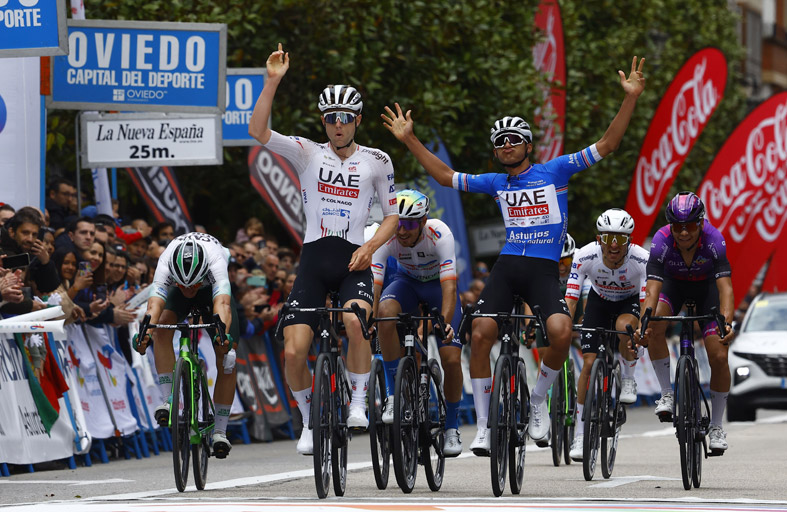 «الإمارات للدراجات» يفوز بلقب سباق أستورياس في إسبانيا .. وديل تورو يحلق بالصدارة