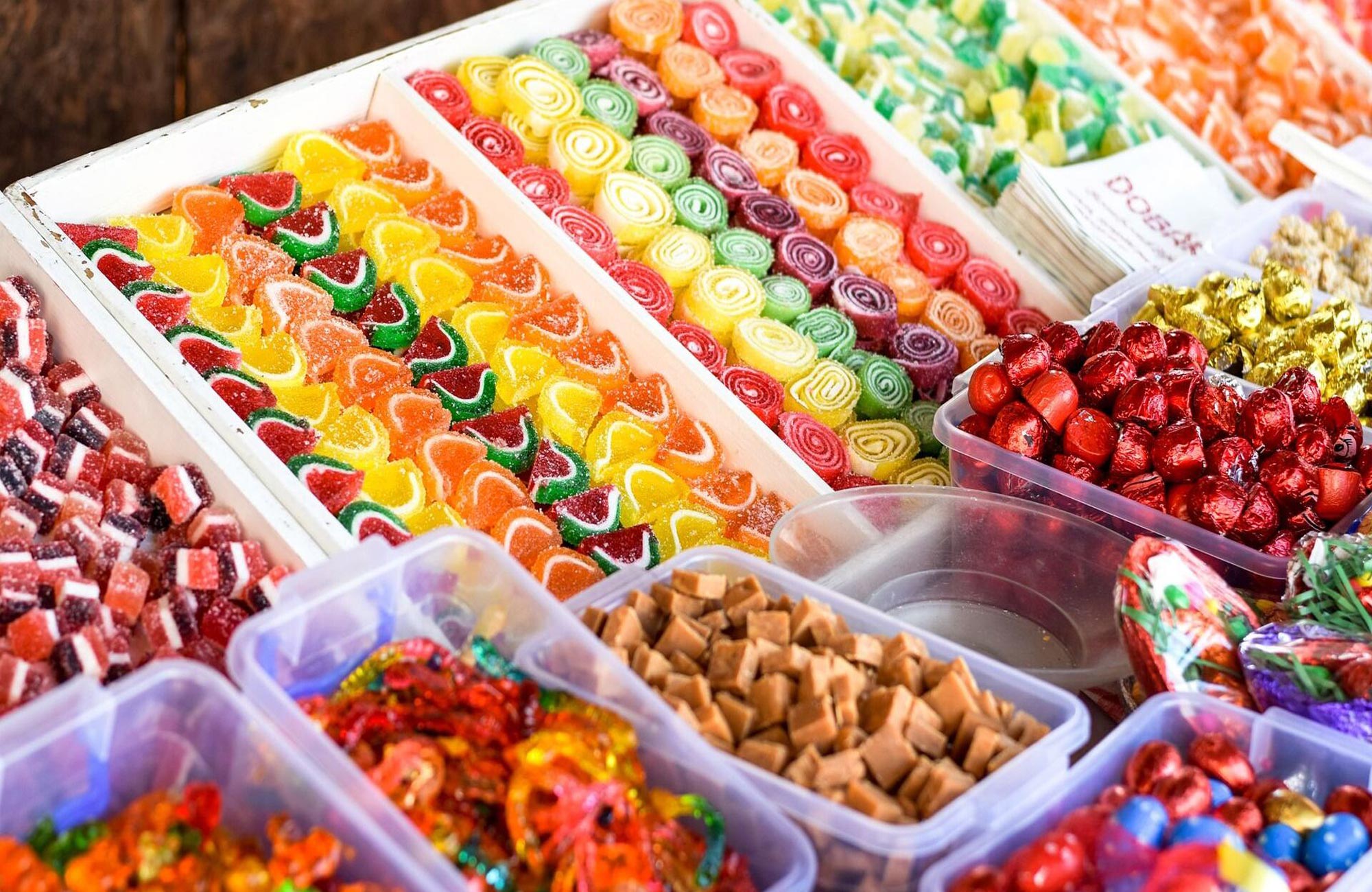 وظيفة تذوّق سكاكر مقابل 100 ألف دولار 