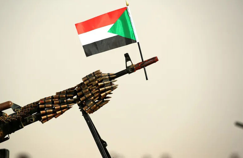 الحــرب تنعــش تجــــارة الأسلحـــة في شـــرق الســـــودان 