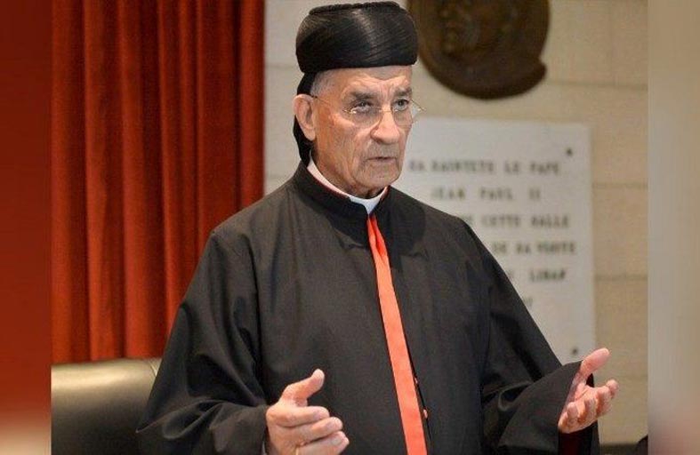 بطريرك الموارنة في لبنان يدعو إلى المصالحة بين عون والحريري 