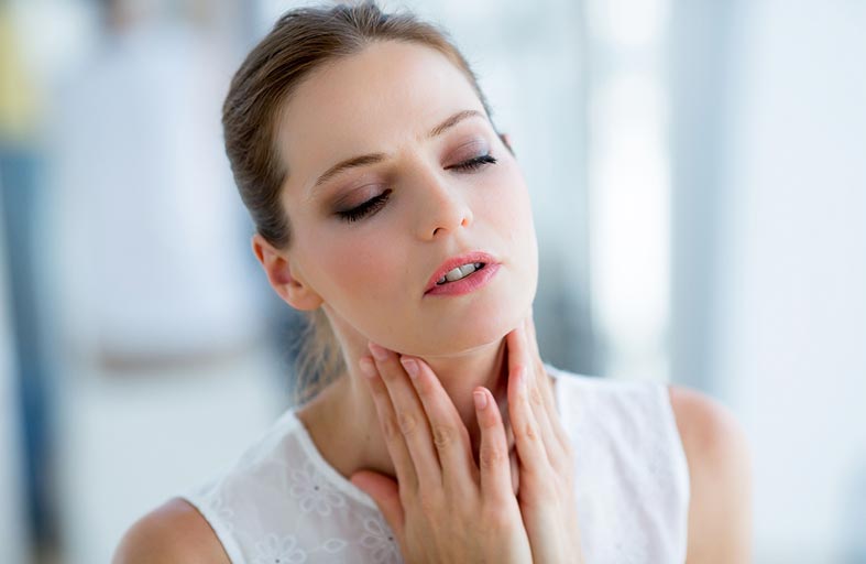 كيف نتخلص من أعراض التهاب الحلق بسرعة؟