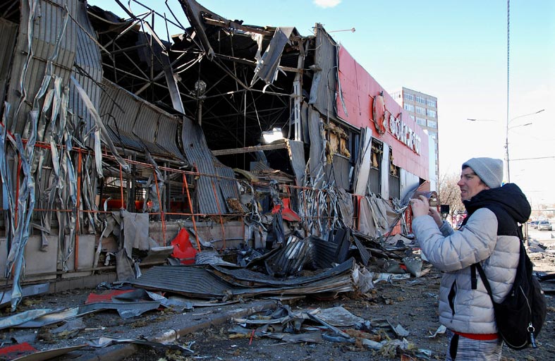 صور مفجعة وتضليل إعلامي ودروس عن التاريخ من أوكرانيا