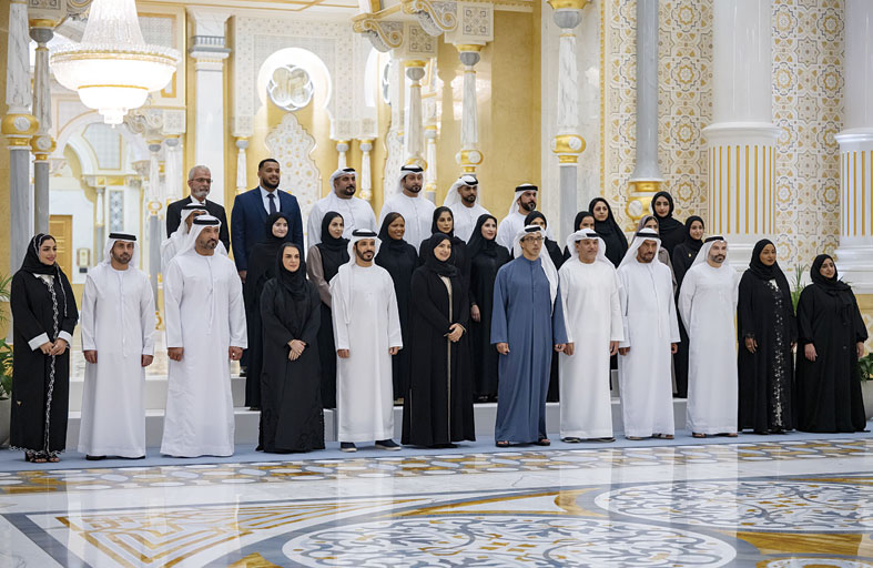 منصور بن زايد يطلع على الخطط الإستراتيجية لتنظيم النسخة الثانية من «المؤتمر والمعرض الزراعي الإماراتي 2026» 