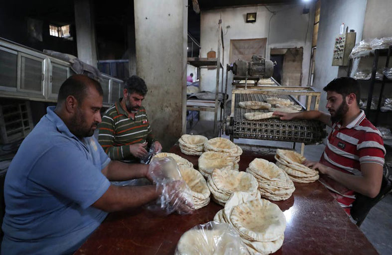 الجوع يهدد سوريا.. مساعدات أممية تباع في السوق السوداء