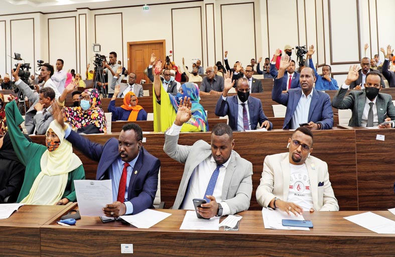  النواب الصومالي يصوت على إلغاء تمديد فترة الرئيس 