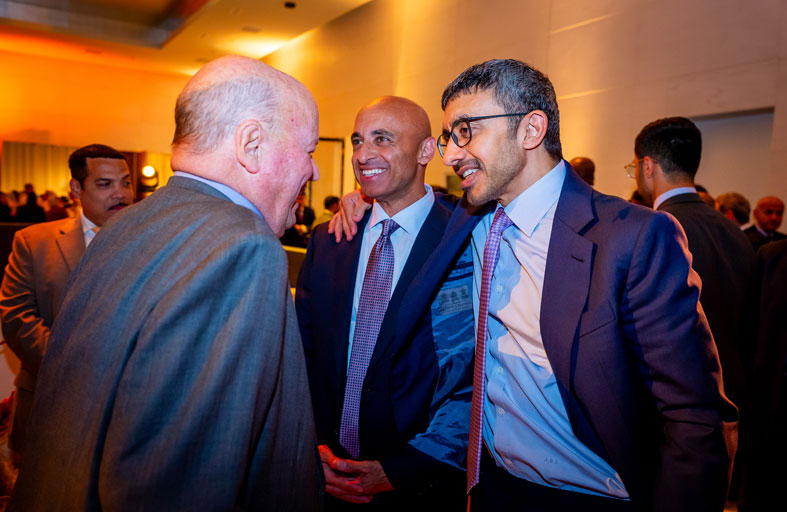 عبدالله بن زايد يقيم حفل استقبال رسمي في نيويورك