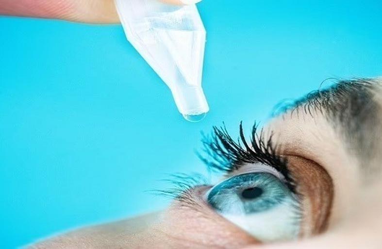 قطرة عين تغني عن نظارات القراءة
