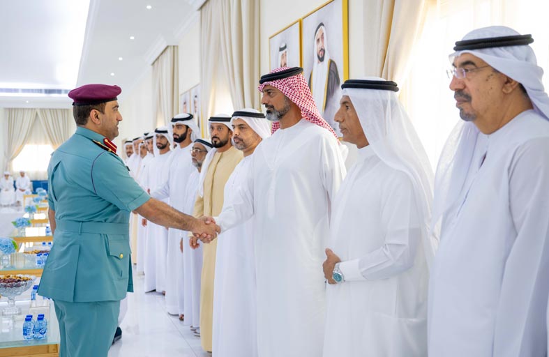 عمار بن حميد يعزي في وفاة عبدالله محمد بوشهاب السويدي