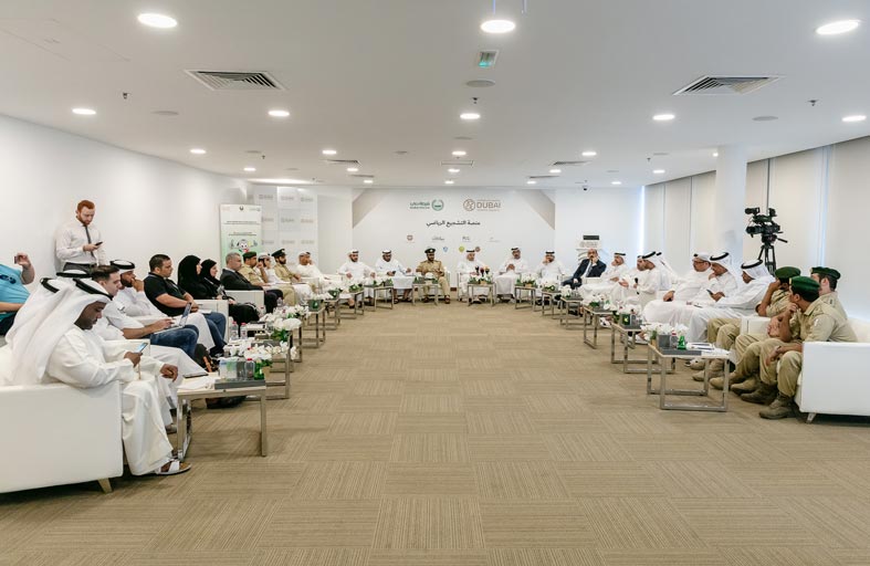 مجلس دبي الرياضي بالتعاون مع شرطة دبي ينظم ملتقى عودة الجماهير للملاعب 