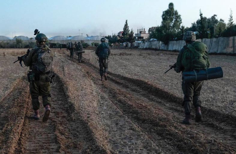 إسرائيل تعلن مقتل 5 من جنودها بنيران صديقة في غزة