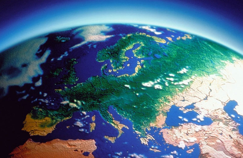 اتفاقية فيينا وبروتوكول مونتريال.. 34 عاماً من الالتزام الإماراتي بحماية طبقة الأوزون