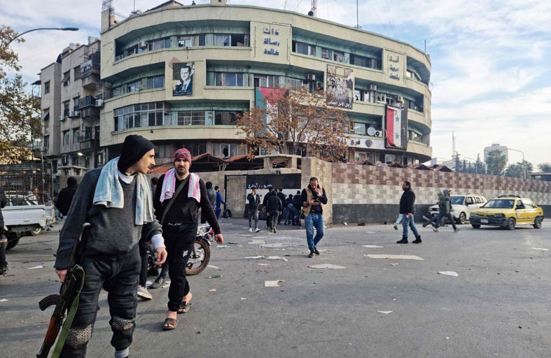 مخاوف من فوضى وعنف في سوريا بعد سقوط الأسد