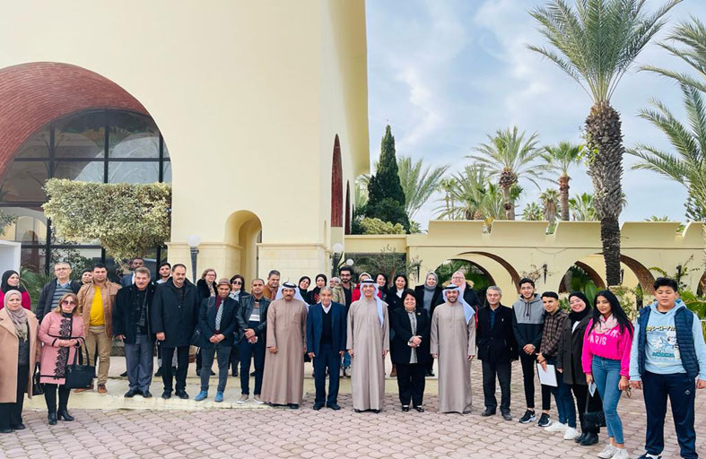 تكريم المشاركين وتسليم جوائز للفائزين في ختام فعاليات الدورة السادسة للشعر العربي 