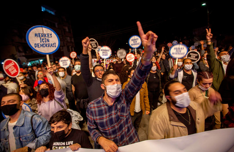 تظاهرة في الشطر الشمالي من قبرص تنديداً بـ «تدخّل» تركيا 