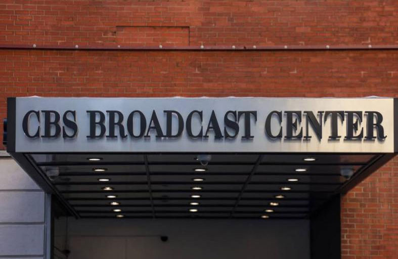 «سي بي إس» تمنع بث عمليات  ترحيل جماعي نفذتها إدارة ترامب 