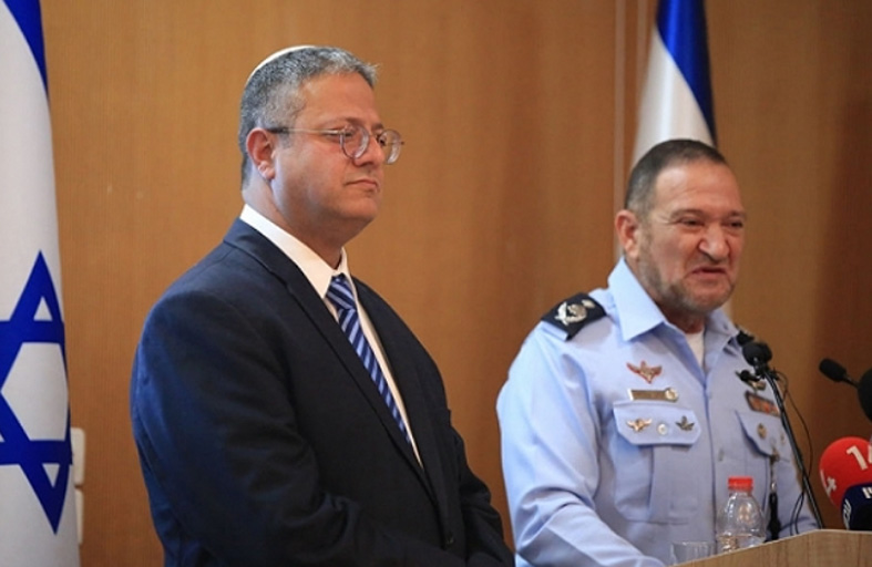 تسجيل مسرب يحرج قائد الشرطة الإسرائيلية: «العرب بطبيعتهم يقتلون بعضهم»