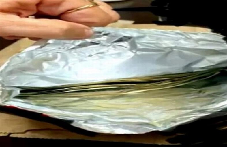 500 دولار داخل شطيرة