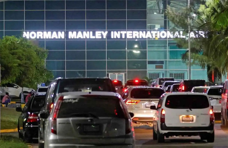 جاميكا تبدأ استقبال المرحّلين من الولايات المتحدة