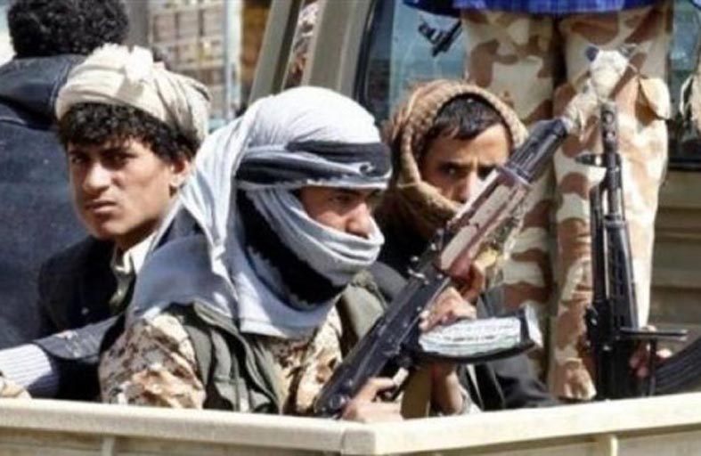 ميليشيا الحوثي تبتز التجار وتهدد المدنيين