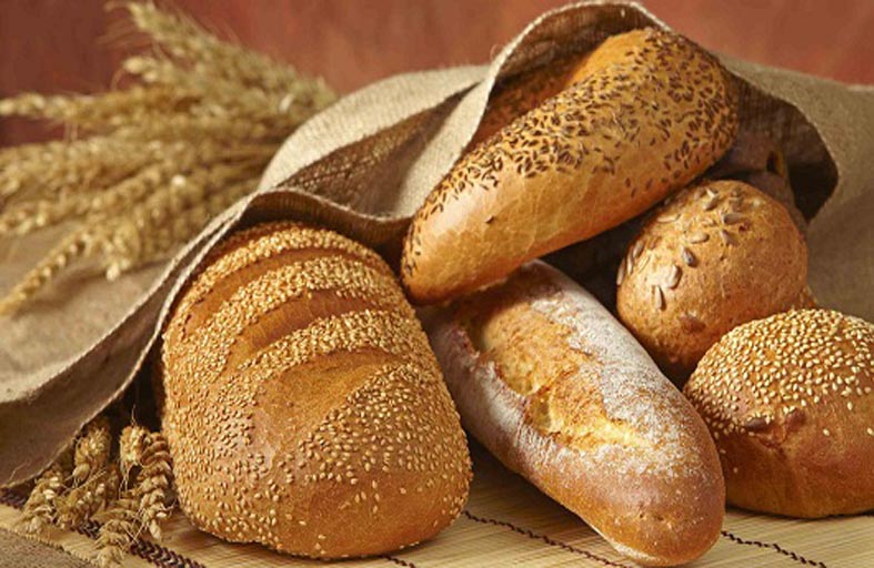 حيلة بسيطة تعيد الخبز القديم طازجاً