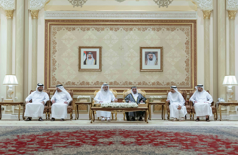 حاكم الشارقة يستقبل المهنئين بشهر رمضان الفضيل في قصر البديع العامر