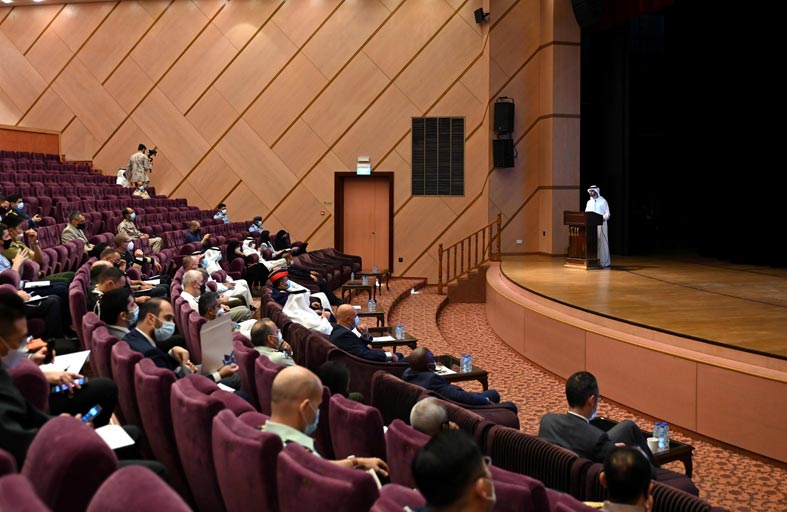 اللجنة العليا لـ «يومكس» و«سيمتكس» 2022 تطلع الدبلوماسيين والملحقين العسكريين على استعدادات استضافة الحدث