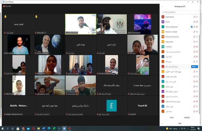 رحلة افتراضية للمشاركين في النشاط الصيفي بمليحة بحضور أسرهم إلى مركز الشارقة لعلوم الفضاء والفلك  
