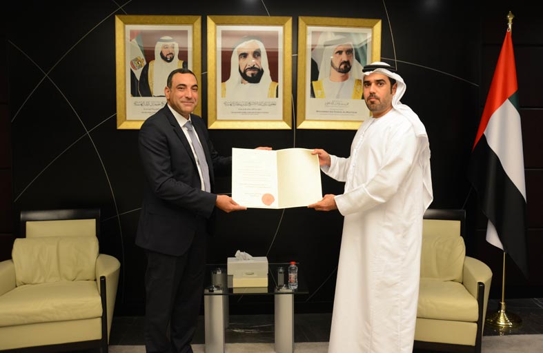 الخارجية تتسلم البراءة القنصلية لقنصل الأردن