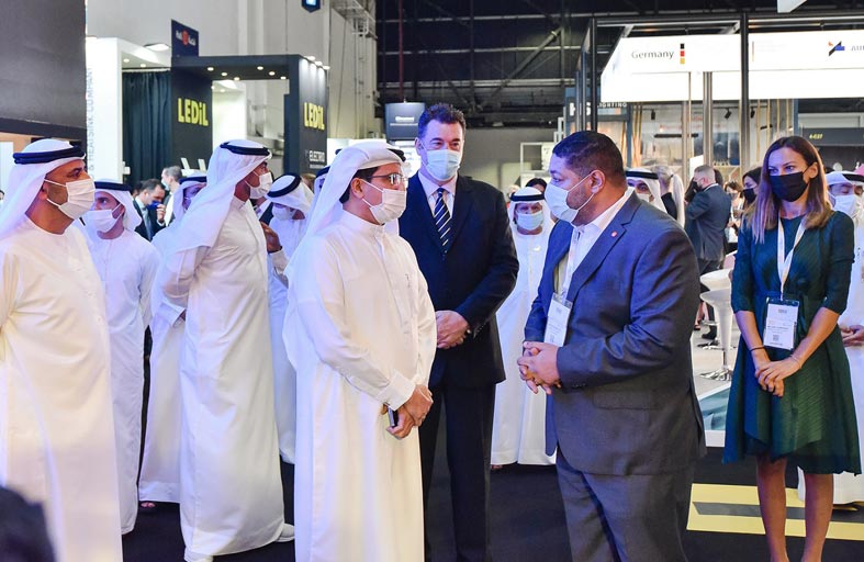 معرض لايت ميدل إيست 2021 يطلق فعالياته في دبي