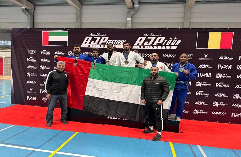 شرطة أبوظبي تحصد المركز الثالث ببطولة العالم للجوجيتسو في بروكسل