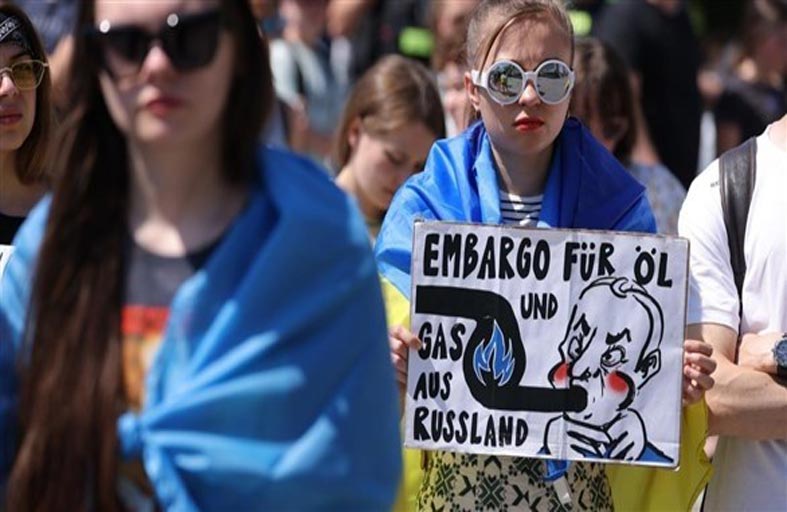 روسيا لا تزال تجني المليارات من بيع أوروبا النفط والغاز